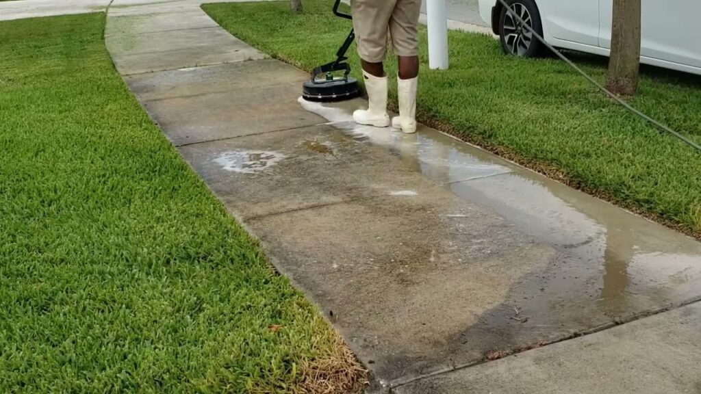 Professional driveway pressure washing services in Decatur, GA